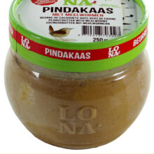 LONA Pindakaas met Meelwormen